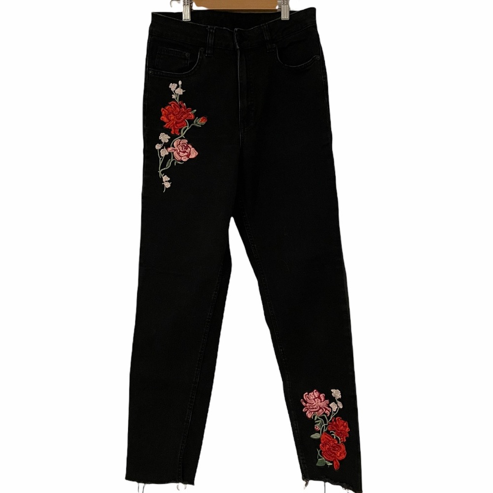 H&M High Waisted Rose Embroidered Jean